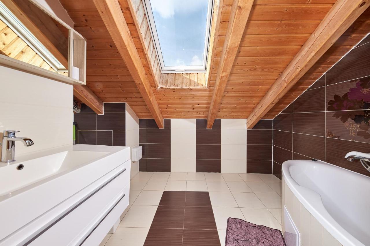 Design Apartment Pozsony Kültér fotó
